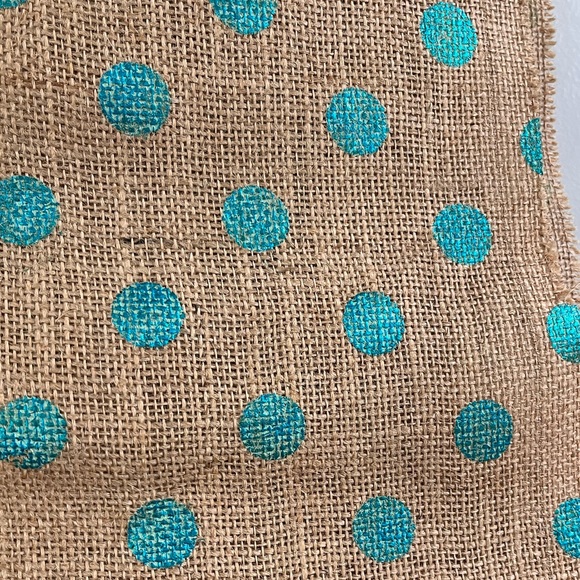 Table runners - Picture 3 of 3